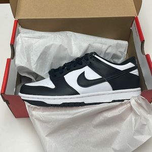 NIKE DUNK LOW RETRO PANDA